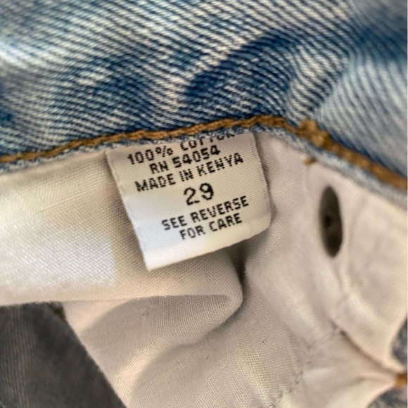 Vintage 90s Bugle Boy Denim Jean Shorts Light Washed Blue WOMENS 29 - Picture 4 of 8